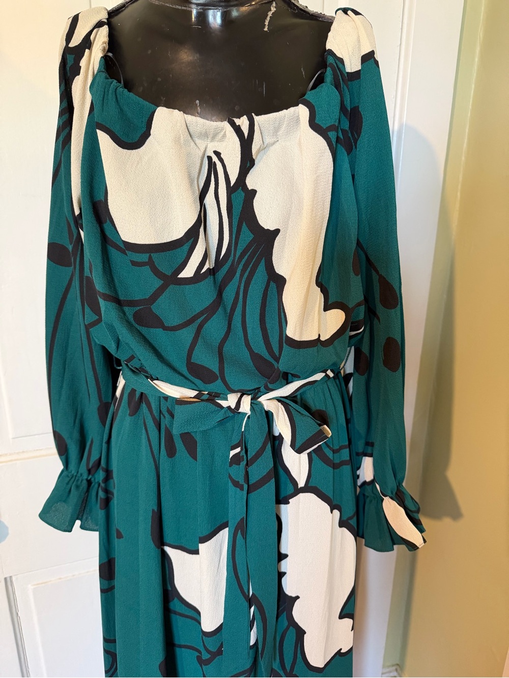 Premier Amour Teal and White Floral Long-Sleeve Maxi Dress - NWT Size 10 - Picture 3 of 14